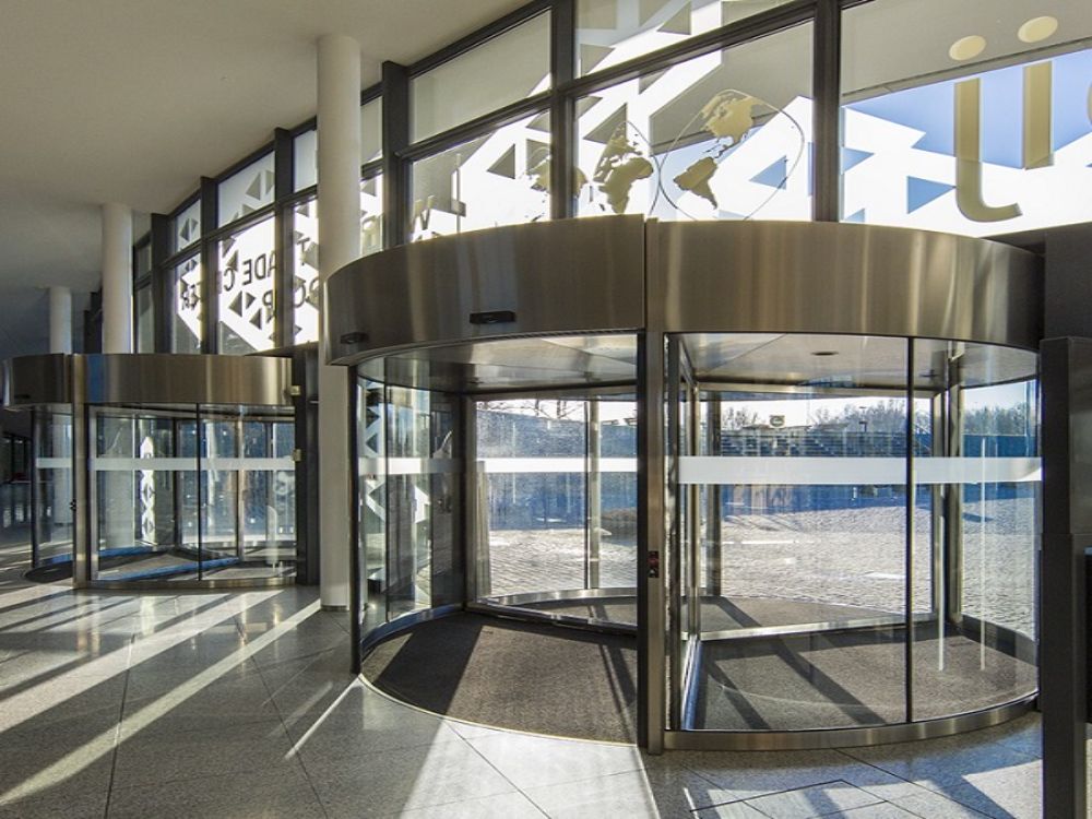 Revolving doors – the first line of defence against noise pollution ...
