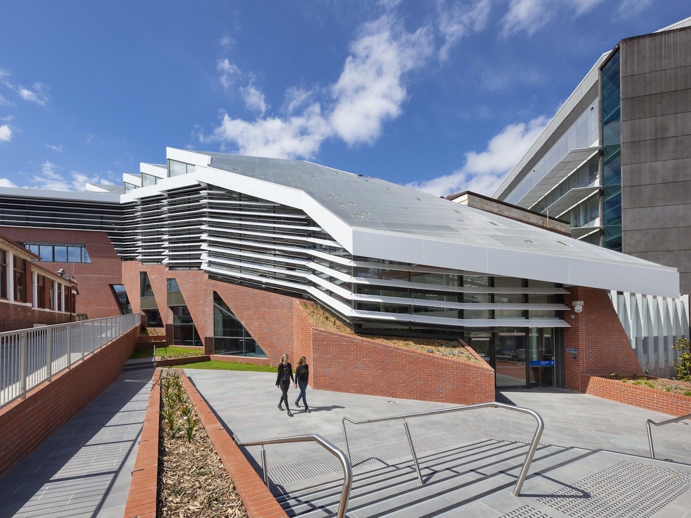 Biophilic design in a modern research lab | Architecture & Design